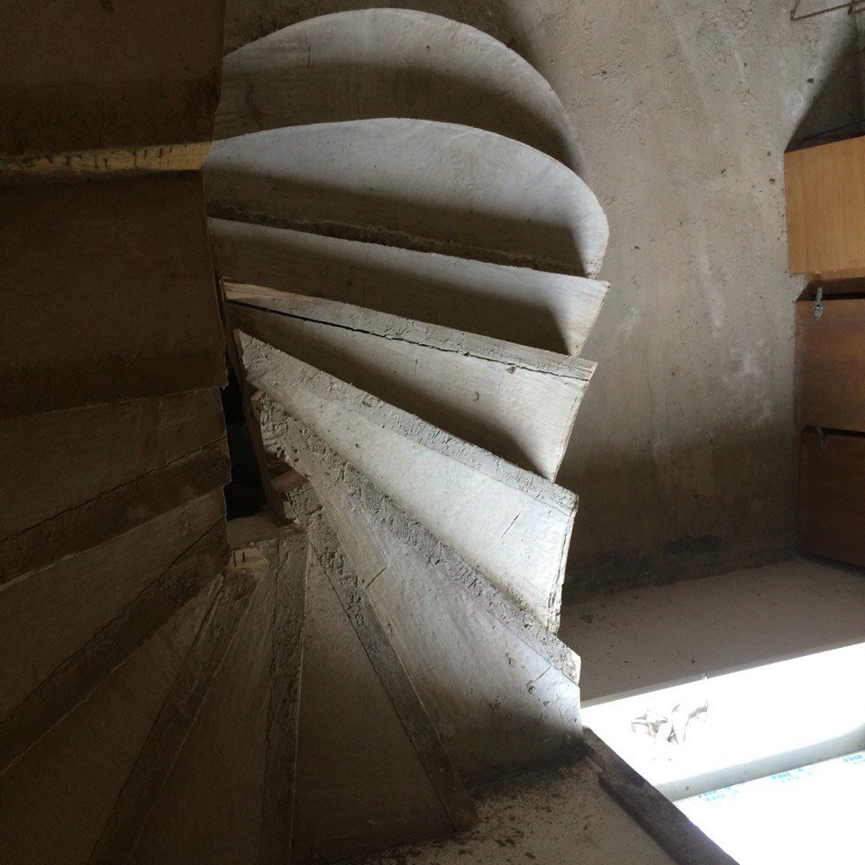 Монолитная лестница в Уфе
